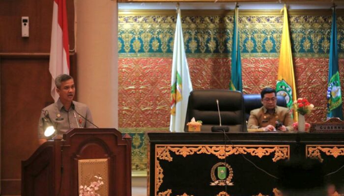 Pemprov Riau Jawab Pandangan Fraksi DPRD, Siap Sempurnakan Ranperda RPJMD 2025-2029