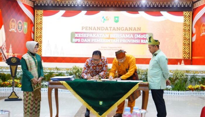 Pemprov Riau dan BPS RI Teken MoU Satu Data, Perkuat Komitmen Bangun Kebijakan Berbasis Bukti