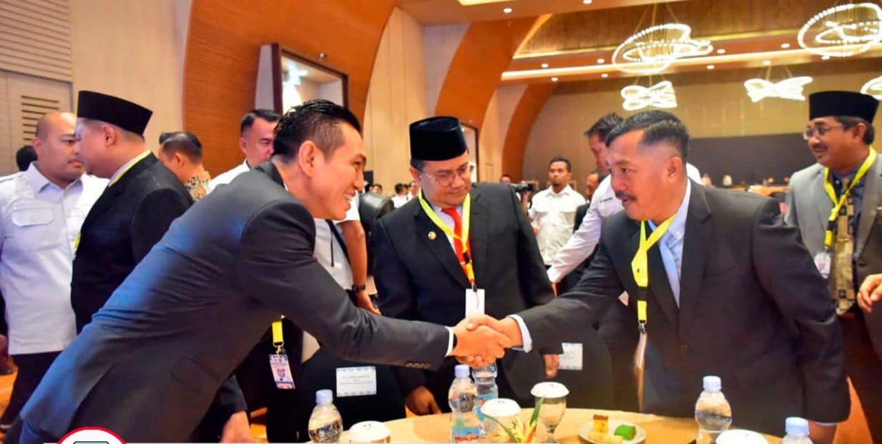 Bupati Kerinci Hadiri Acara Pembangunan Meritokrasi Instansi Daerah di Palembang. | Foto: Ist