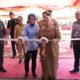 POTONG PITA - Bupati Bengkalis Kasmarni memotong pita tanda diresmikannya ruang rawat inap tahanan di RSUD Bengkalis, Selasa (26/8/2025).