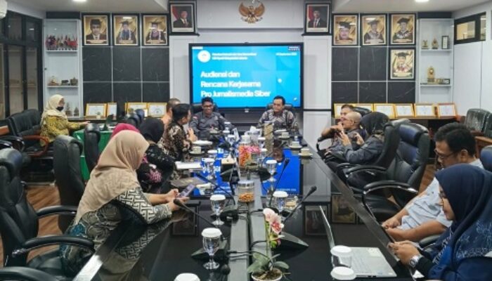 PJS dan FIDKOM UIN Jakarta Sepakat Jalin Kerjasama Strategis