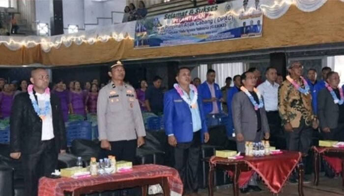 Asisten Pemerintahan dan Kesra Setdakab Tapteng Hadiri Pelantikan PAC GAMKI se-Tapanuli Tengah