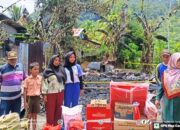 Pemkab Tapteng Bantu Korban Kebakaran Warga Lingkungan III Batu Harimau Kelurahan Sibuluan Indah
