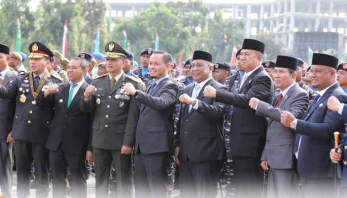Bupati Rohul Hadiri HUT ke-80 TNI di Pekanbaru, Apresiasi Peran TNI Sebagai Benteng NKRI dan Sahabat Rakyat
