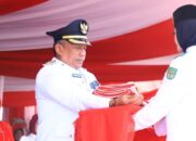 Upacara HUT RI di Rohul Berlangsung Khidmat dan Meriah, Bupati Anton Serahkan Tali Asih untuk Veteran 113 Tahun