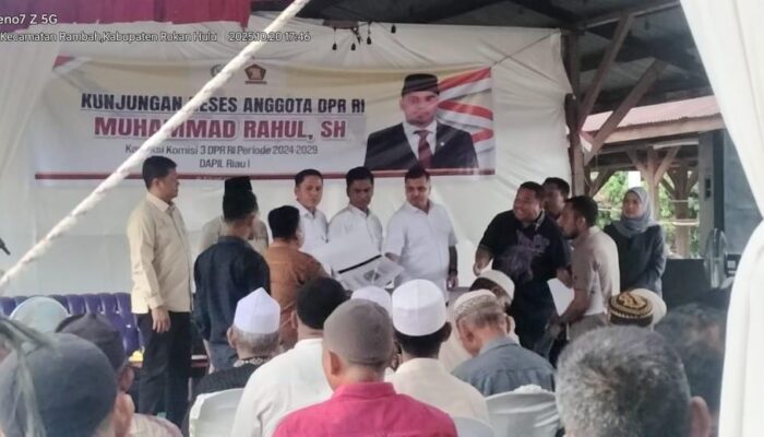 Rahul Janji Perjuangkan Aspirasi Warga Rohul: Parit Dibangun, Ambulans Siap Turun Desa
