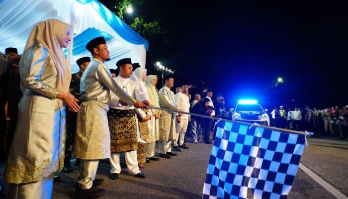 Sambut Idulfitri 1446 H, Gubernur Riau Abdul Wahid Lepas Pawai Takbir di Jalan Gajah Mada Pekanbaru