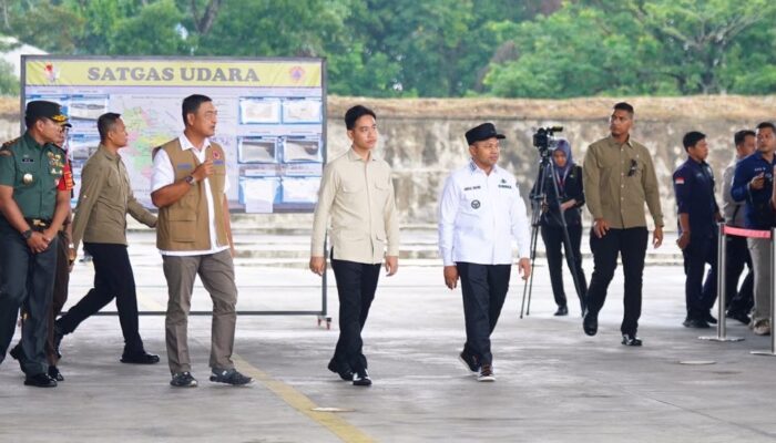 Kunjungi Riau, Wapres Gibran Pantau Langsung Penanganan Karhutla di Posko Satgas Lanud Rsn Pekanbaru
