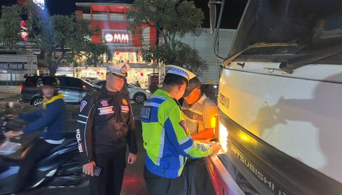 37 Truk Besar Langgar Jam Masuk Kota Pekanbaru, Satlantas Imbau Pengusaha Patuhi Perwako