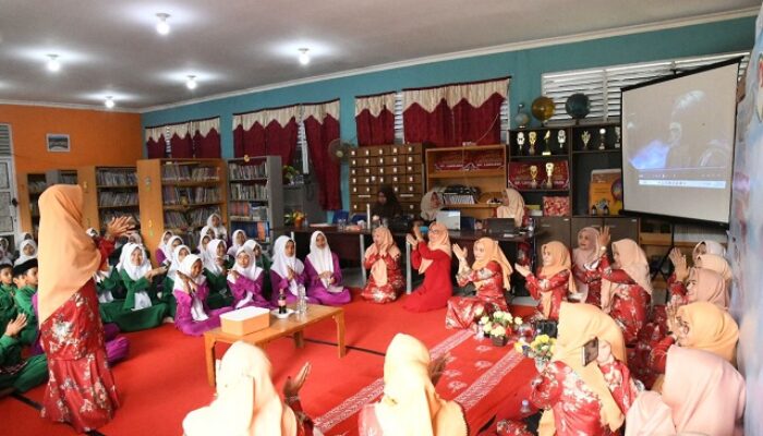 Perkuat Mental Generasi Muda, DWP Bengkalis Gelar Sosialisasi Mental Health Remaja di SMPN 3 Bengkalis