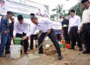 Gubernur Abdul Wahid Letakkan Batu Pertama SMAN 3 Kemuning, Solusi Tekan Angka Putus Sekolah di Inhil