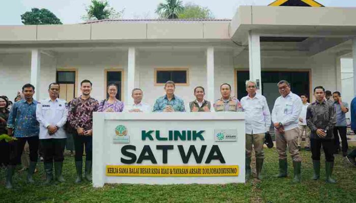 Gubri Wahid Dampingi Menteri KLHK dan Hashim Djojohadikusumo Tinjau Pusat Penyelamatan Satwa YAD Arsari di Pekanbaru