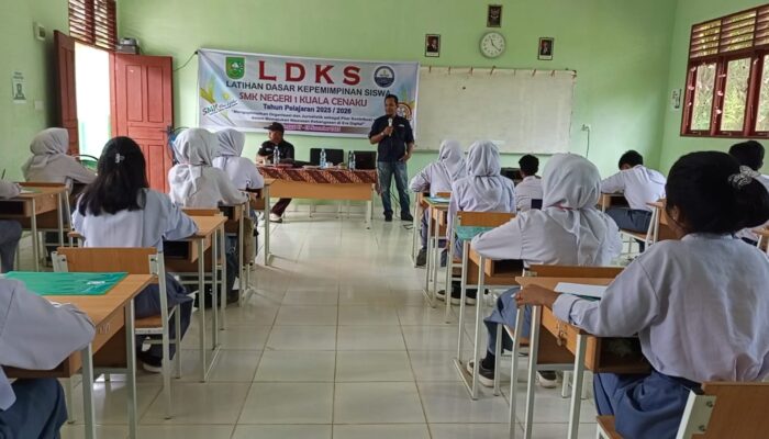 JMSI Inhu Lakukan Pelatihan Jurnalistik di SMKN 1 Kuala Cenaku