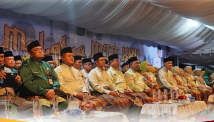 Pembukaan MTQ ke-25 Rohul Berlangsung Meriah Meski Diguyur Hujan Ringan