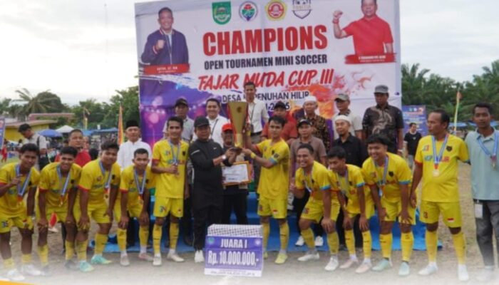 Wabup Syafaruddin Poti Tutup Turnamen Mini Soccer Fajar Muda Cup III, PSKS Kasimang Raih Juara