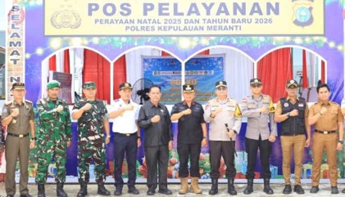 Arus Penumpang Capai 30 Ribu Orang, Bupati Asmar Tinjau Kesiapan Pos Nataru di Selatpanjang