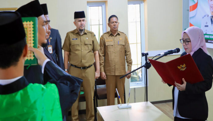 Perkuat Pengawasan Intern, Wabup Kampar Misharti Lantik Jaksa Jadi Sekretaris Inspektorat