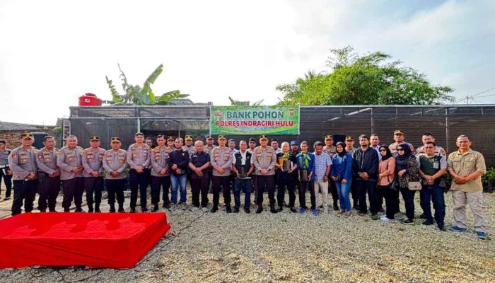 Kapolres Inhu Lounching “Bank Pohon” Program Kapolda Riau Bersama Wartawan di Momen HPN 2026