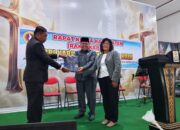 Ketua DPRD Inhu, Sabtu Pradansyah Sinurat Hadiri Rakerkab PGPI dan Berikan Secara Simbolis Baju Seragam PGPI