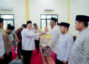 Safari Ramadhan 1447 H di Pinggir: Plt Gubernur Riau SF Hariyanto Salurkan Bantuan di Masjid Nur Hidayah