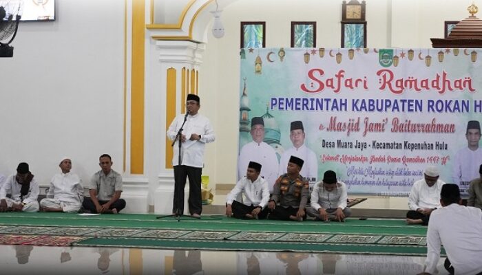 Sekda Rohul Hadiri Safari Ramadan ke-5 di Kepenuhan Hulu, Serap Aspirasi dan Salurkan Bantuan untuk Warga