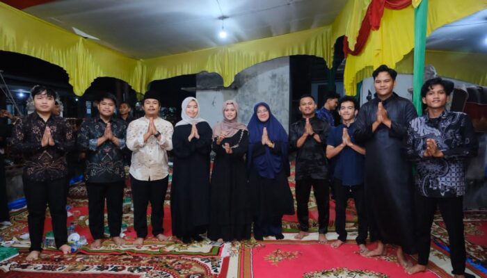 Buka Puasa Bareng Mahasiswa, Bupati Siak Afni Zulkifli Janji Cari Solusi Beasiswa Daerah