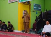 Tembus Jalan Berdebu, Bupati Siak Afni Zulkifli Sambangi Warga Pedalaman Sungai Mandau