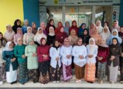 Harmoni Budaya dan Energi: Karyawati PLN NP UP Tenayan Lestarikan Kebaya di Momen Kartini