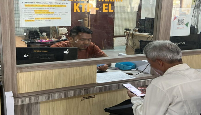 Komitmen Pelayanan Prima, Disdukcapil Kampar Tetap Buka Layanan Adminduk di Hari Libur