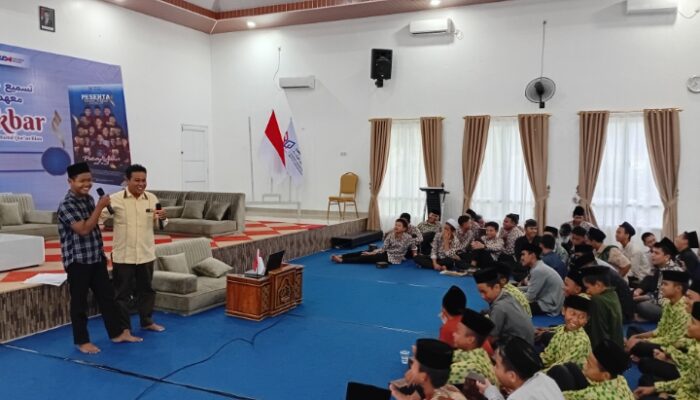 Dosen Fakultas Hukum Unilak Penyuluhan Hukum di Pesantren Baitul Qur’an