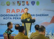 Tekan Kemiskinan dan Stunting, Pemko Pekanbaru Terima Penghargaan