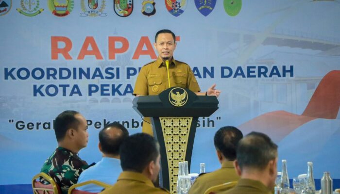 Tekan Kemiskinan dan Stunting, Pemko Pekanbaru Terima Penghargaan