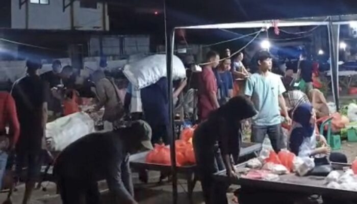 Pedagang dan Pembeli Antusias, Lokasi Baru TPS Pasar Subuh Tembilahan Dinilai Lebih Nyaman dan Bersih