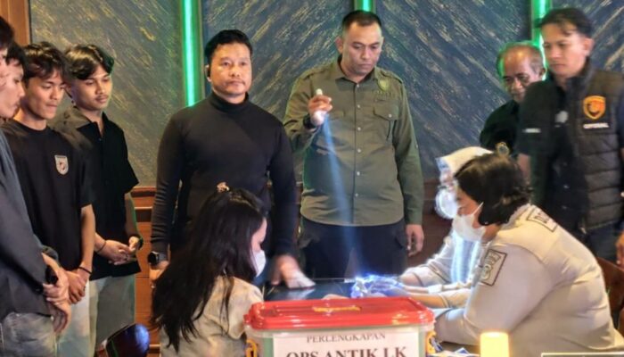 Razia THM Pekanbaru Selasa Dini Hari: Pengunjung Positif Narkoba di Andrew’s Party Mart Diamankan