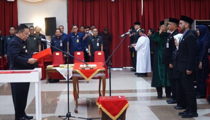 Penyegaran Birokrasi, Plt Gubernur SF Hariyanto Lantik 238 Pejabat Eselon III dan IV