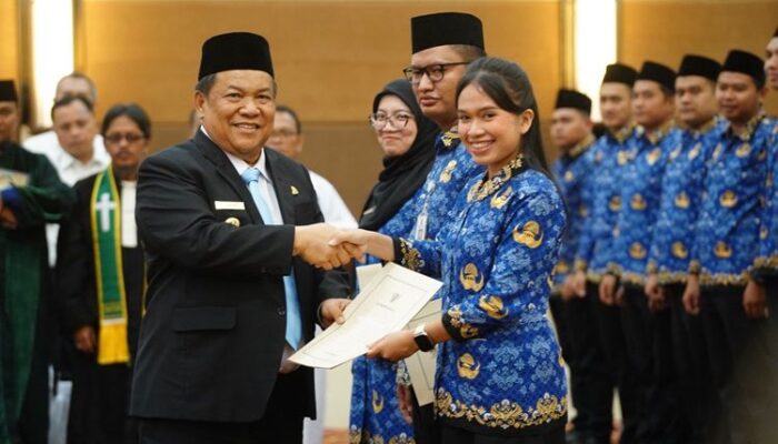 Plt Gubernur Riau Bebaskan PPPK dari Zakat Profesi Otomatis