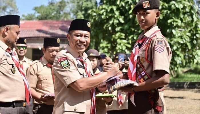 Menuju Buperta Cibubur, 16 Anggota Pramuka Bengkalis Dilepas Wabup Bagus Santoso