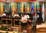 Suara Dodi Irawan Bakaghojo & Iskandar Berkumandang Bacakan Puisi “Laksamana Riau” Dalam Paripurna Hari Jadi Riau Ke-69