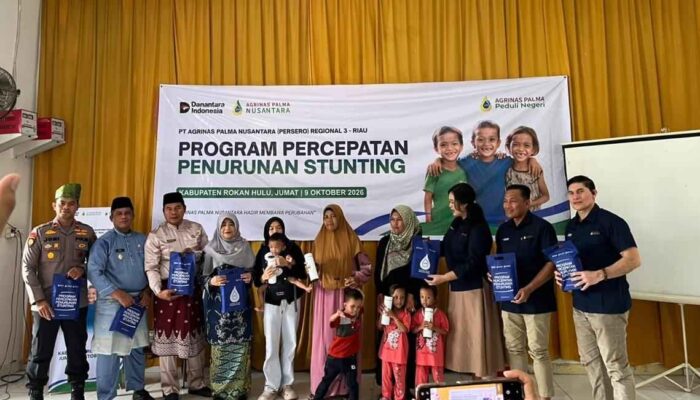 Tekan Angka Stunting di Rohul, PT Agrinas Bagikan Susu dan Vitamin untuk 110 Anak