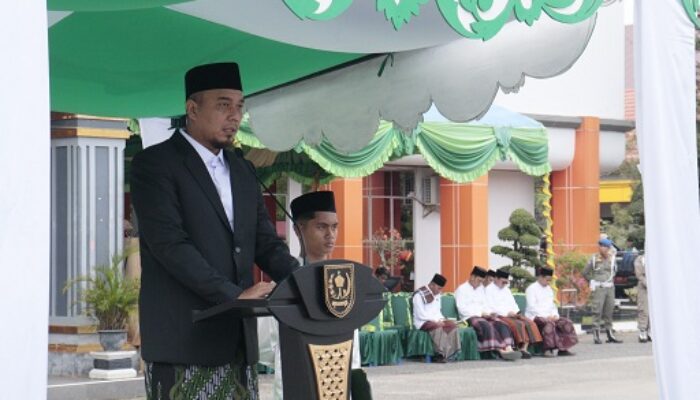 Peringati HSN dan Sumpah Pemuda 2026, Bupati Inhu Ade Agus Hartanto Ajak Santri Bebas Narkoba